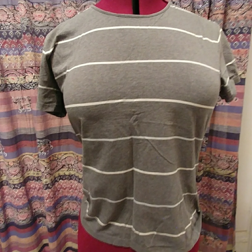 🌈🌵ANN TAYLOR STRIPED T-SHIRT!!